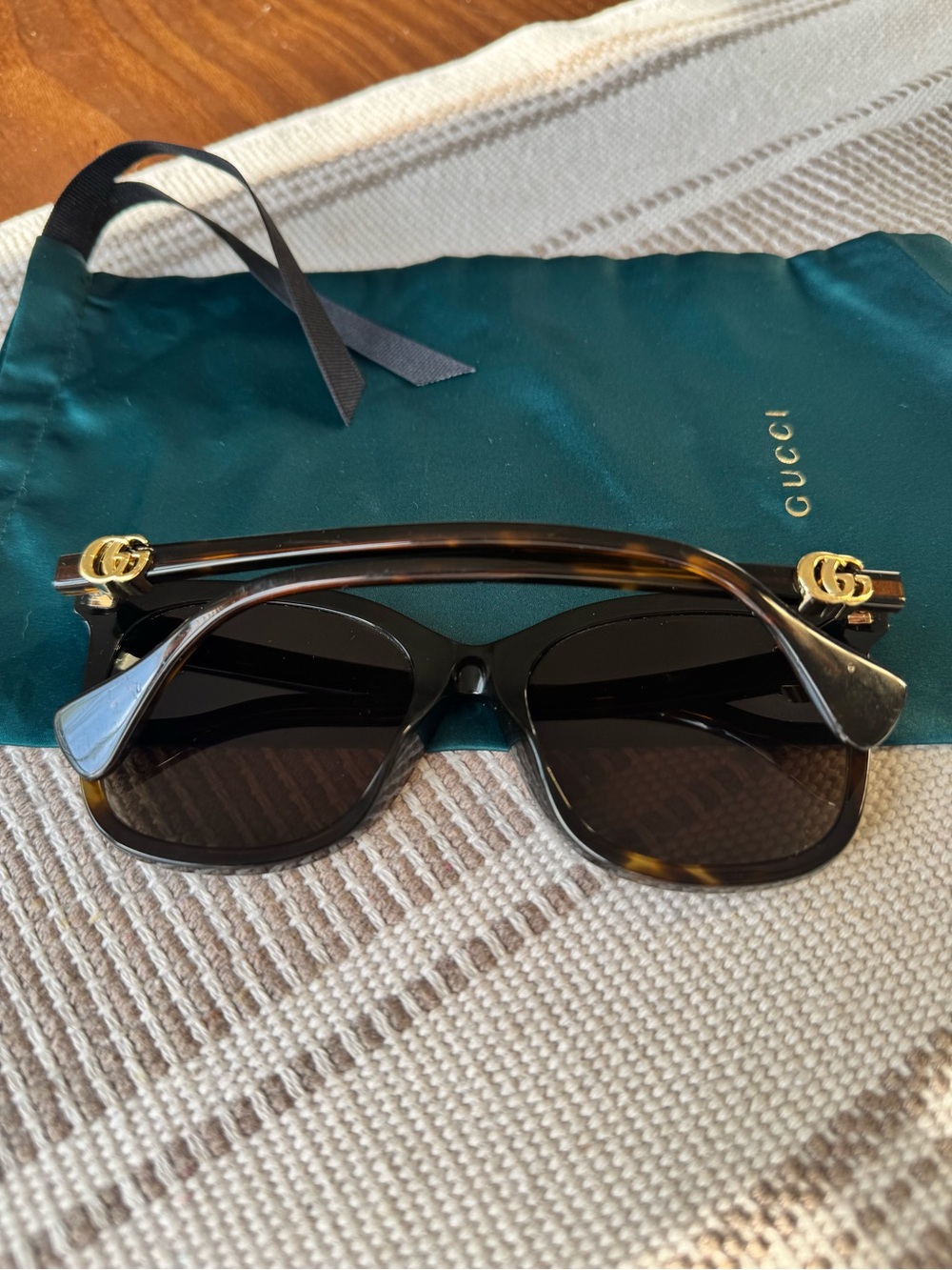 Gucci Black and Tortoiseshell Sunglasses with Gold GG Details